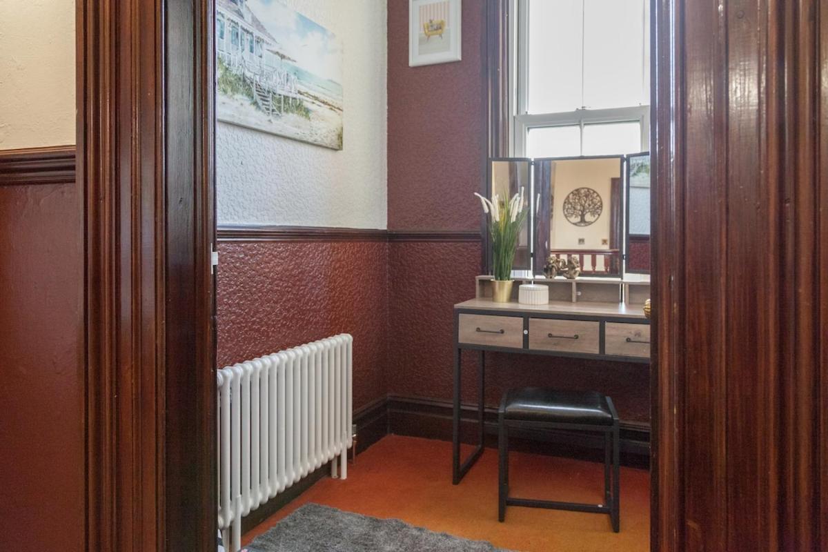 Pousada Victorian Elegance At Kingscliffe, Sleeps 17